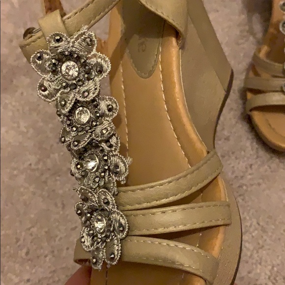 Bella Marie Wedges - Picture 3 of 3